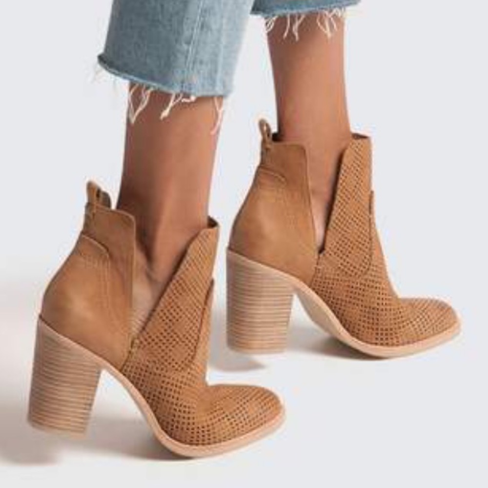 Dolce Vita Bootie